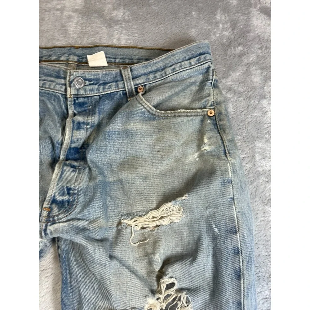 VTG Levis 501 Button Fly Red Tag Distressed Men 38x34 Light Washer Biker Style - Picture 6 of 15